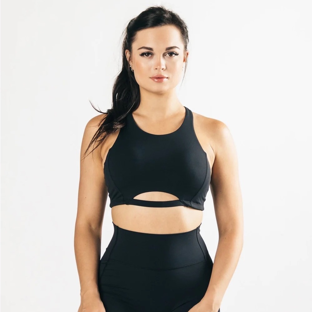 NWT Alphalete Pulse Surge Bra
